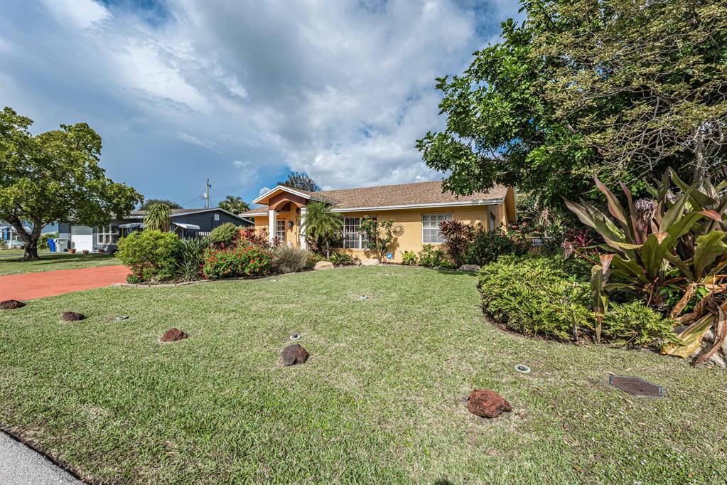 CRESTHAVEN 8 - Residential