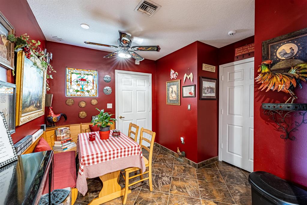 CRESTHAVEN 8 - Residential