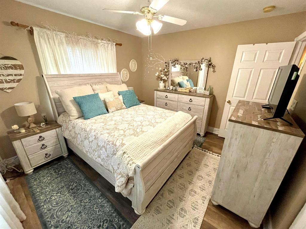 CRESTHAVEN 8 - Residential