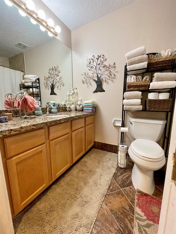 CRESTHAVEN 8 - Residential