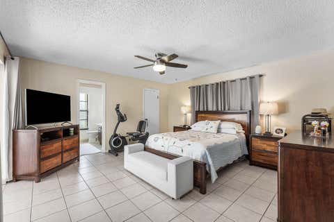 Tiny photo for 1217 NW 111TH Way, Coral Springs, FL 33071 (MLS # B26054819)