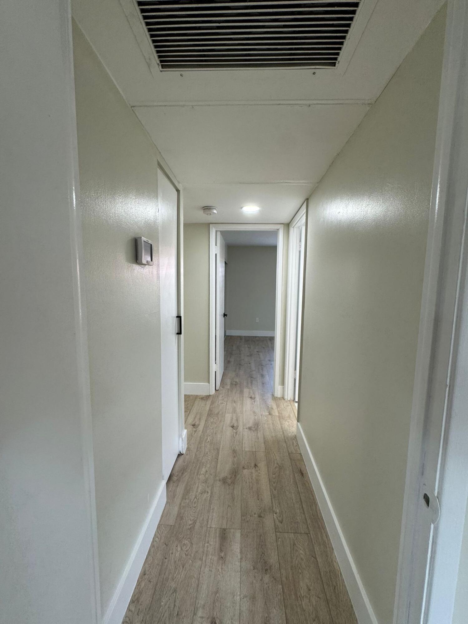 809 W Oakland Park Boulevard J10