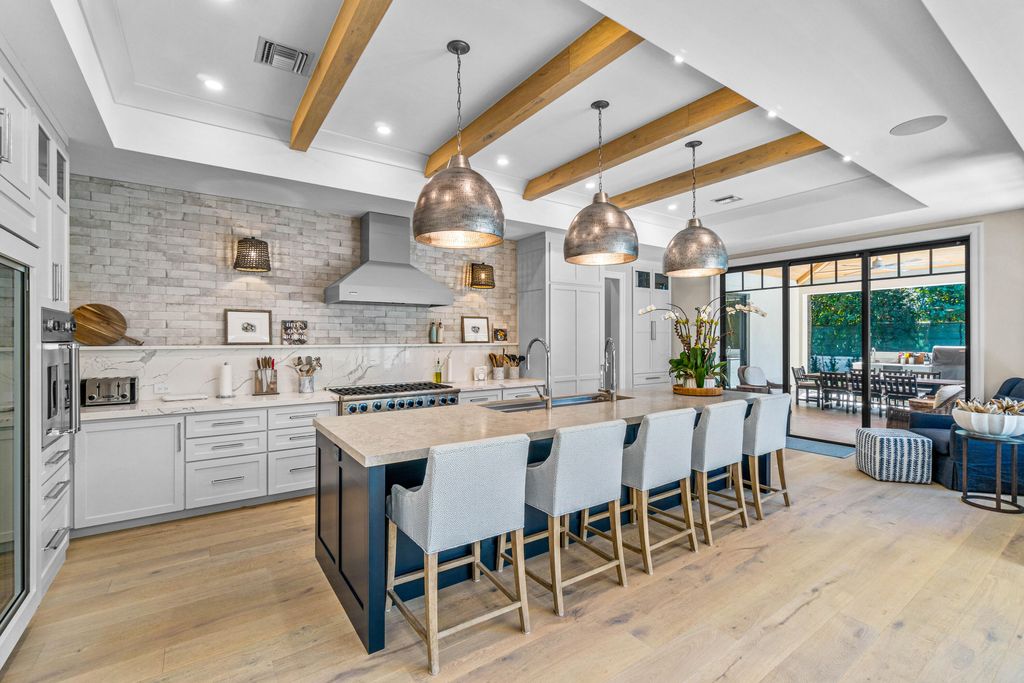 Photo of 18 NW 15th Street, Delray Beach, FL 33444 (MLS # B26017573)