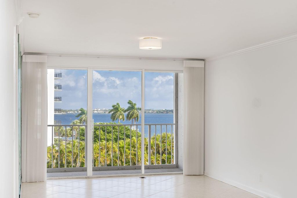 Photo of 3901 S Flagler Drive #505, West Palm Beach, FL 33405 (MLS # B26043185)