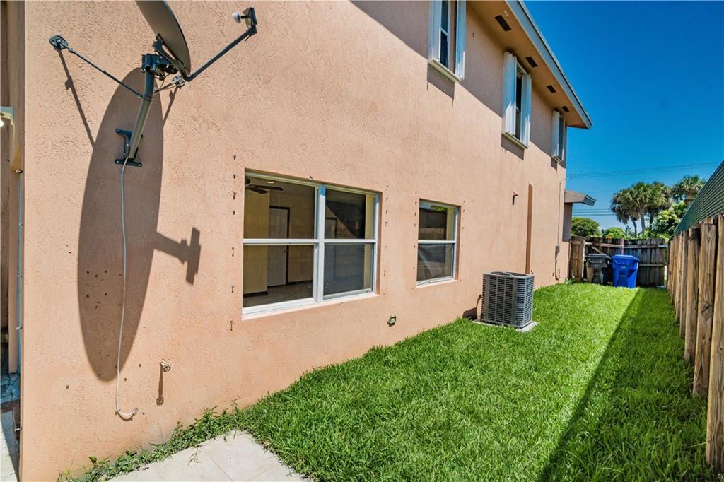 LAUDERDALE NORTH PARK - Residential