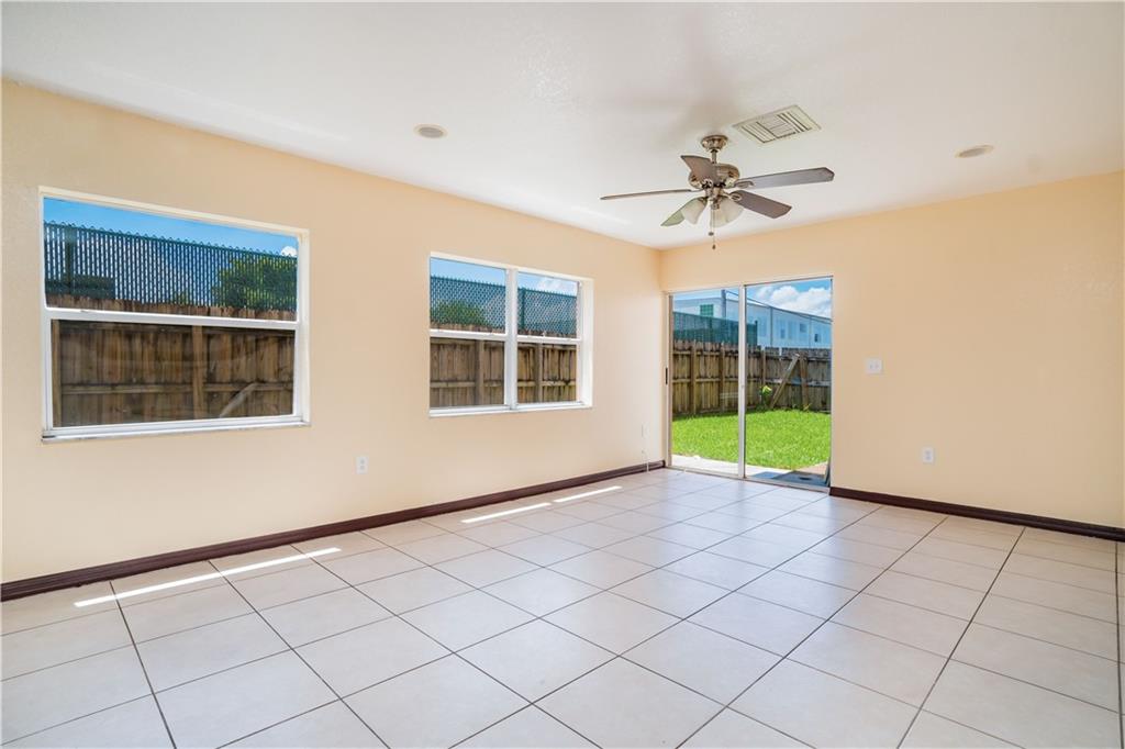 LAUDERDALE NORTH PARK - Residential