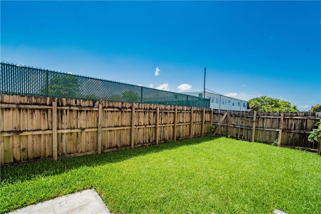 LAUDERDALE NORTH PARK - Residential