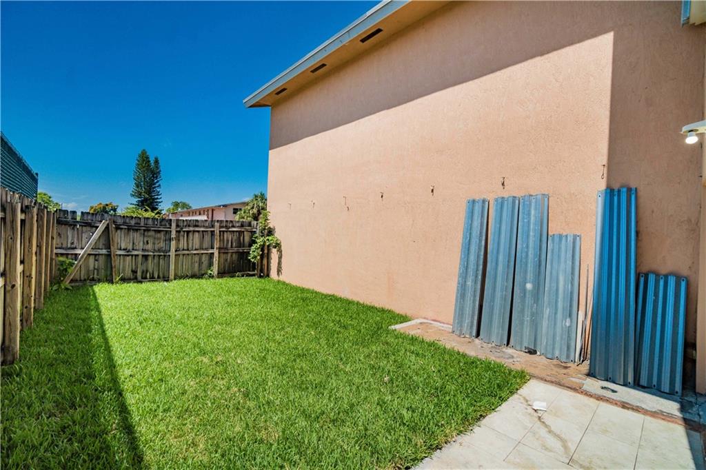 LAUDERDALE NORTH PARK - Residential