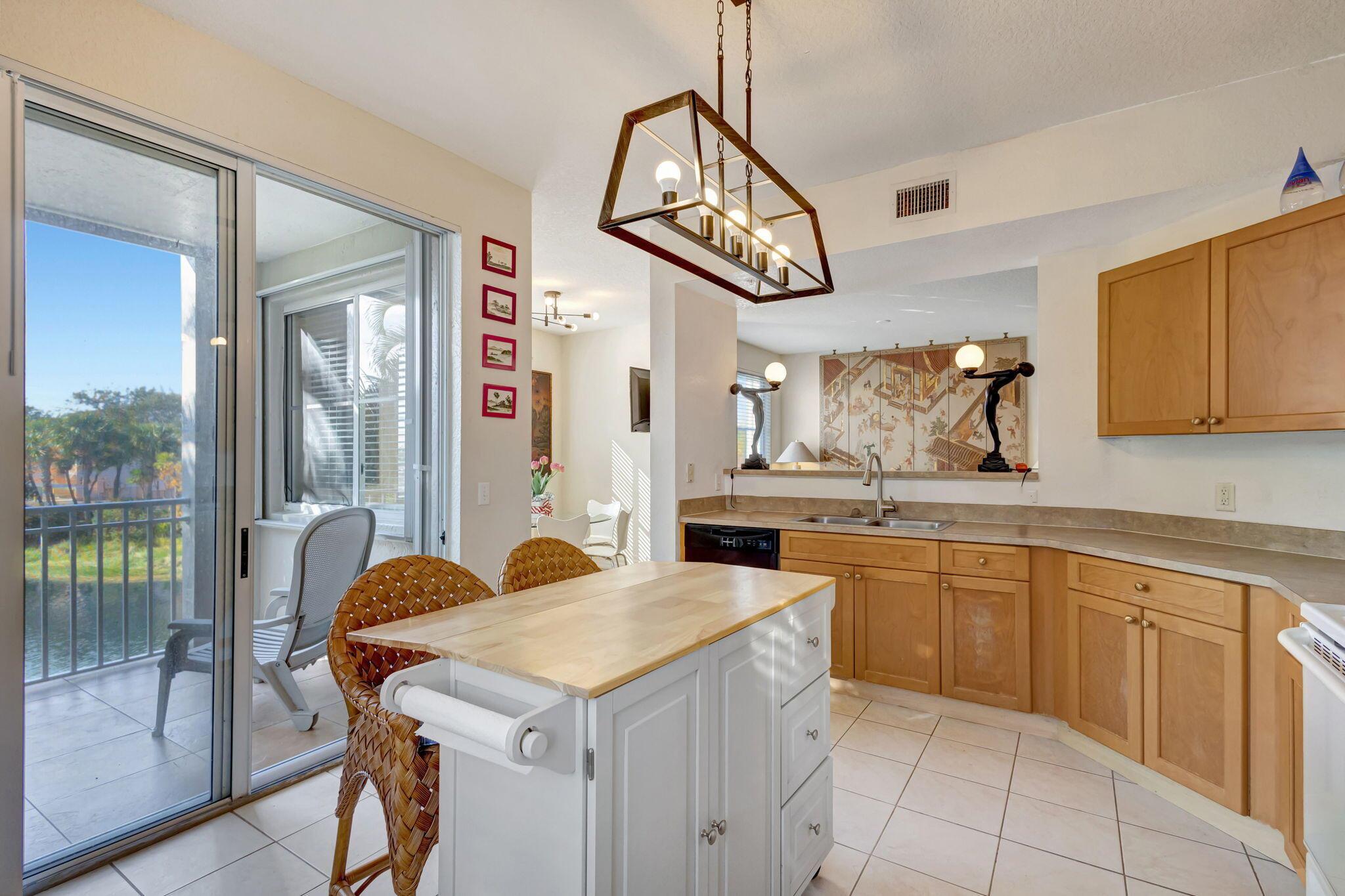 RESIDENCES AT LEGACY PLAC - Residential Lease