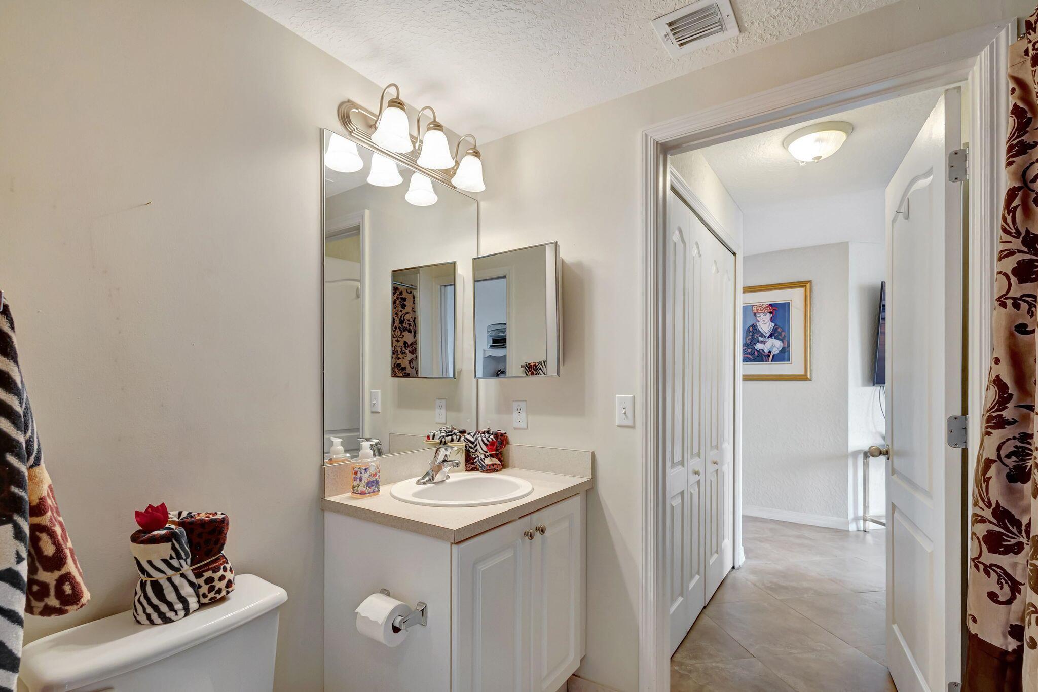 RESIDENCES AT LEGACY PLAC - Residential Lease