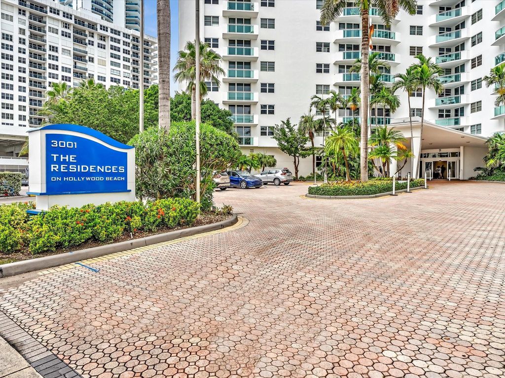 Photo of 3001 S Ocean Dr #439, Hollywood, FL 33019 (MLS # F10541552)