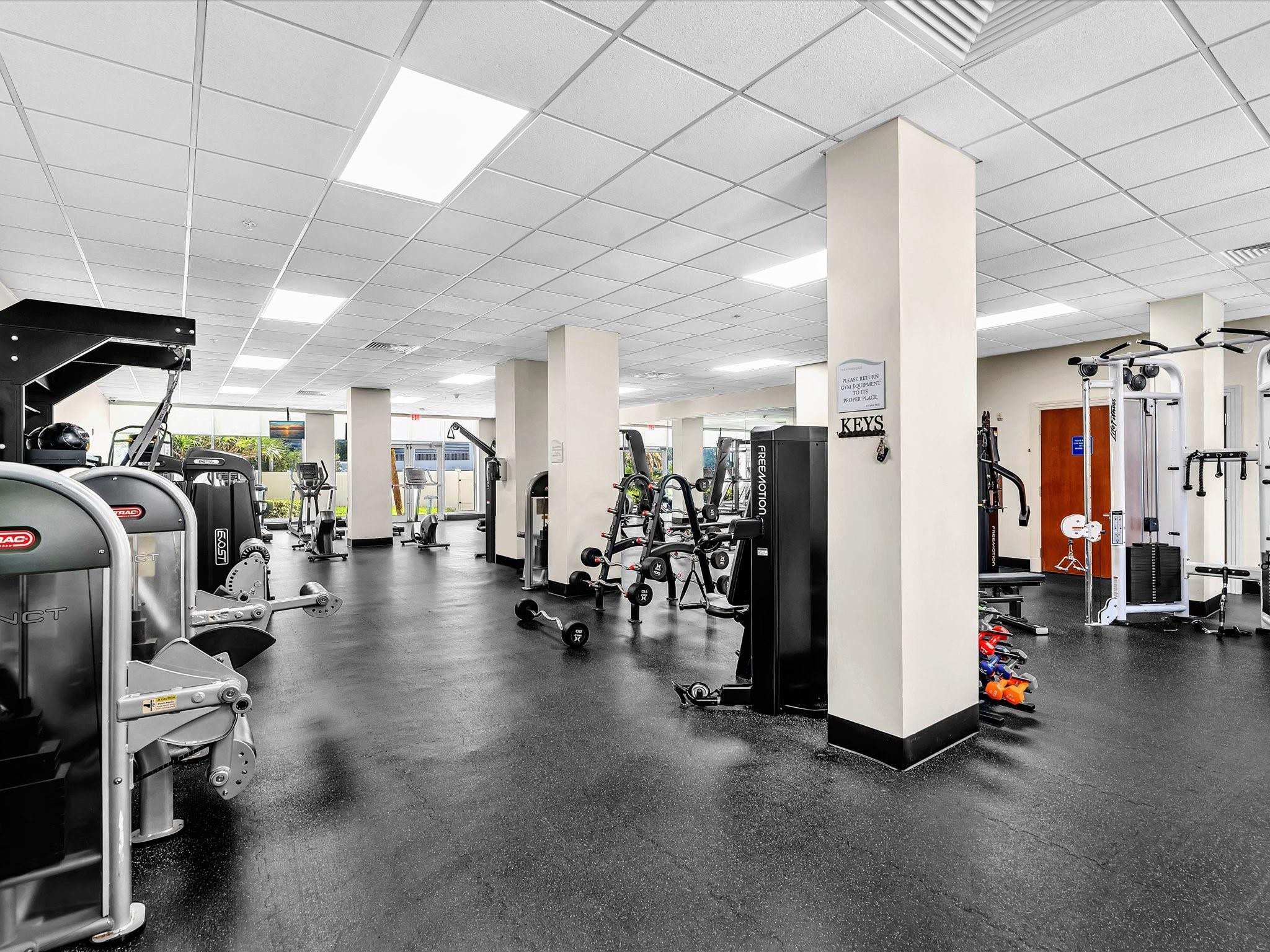 Residences On Hollywood - Residential