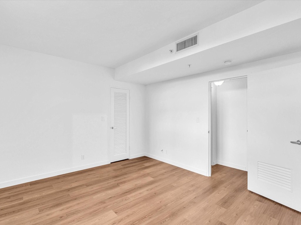 Residences On Hollywood - Residential