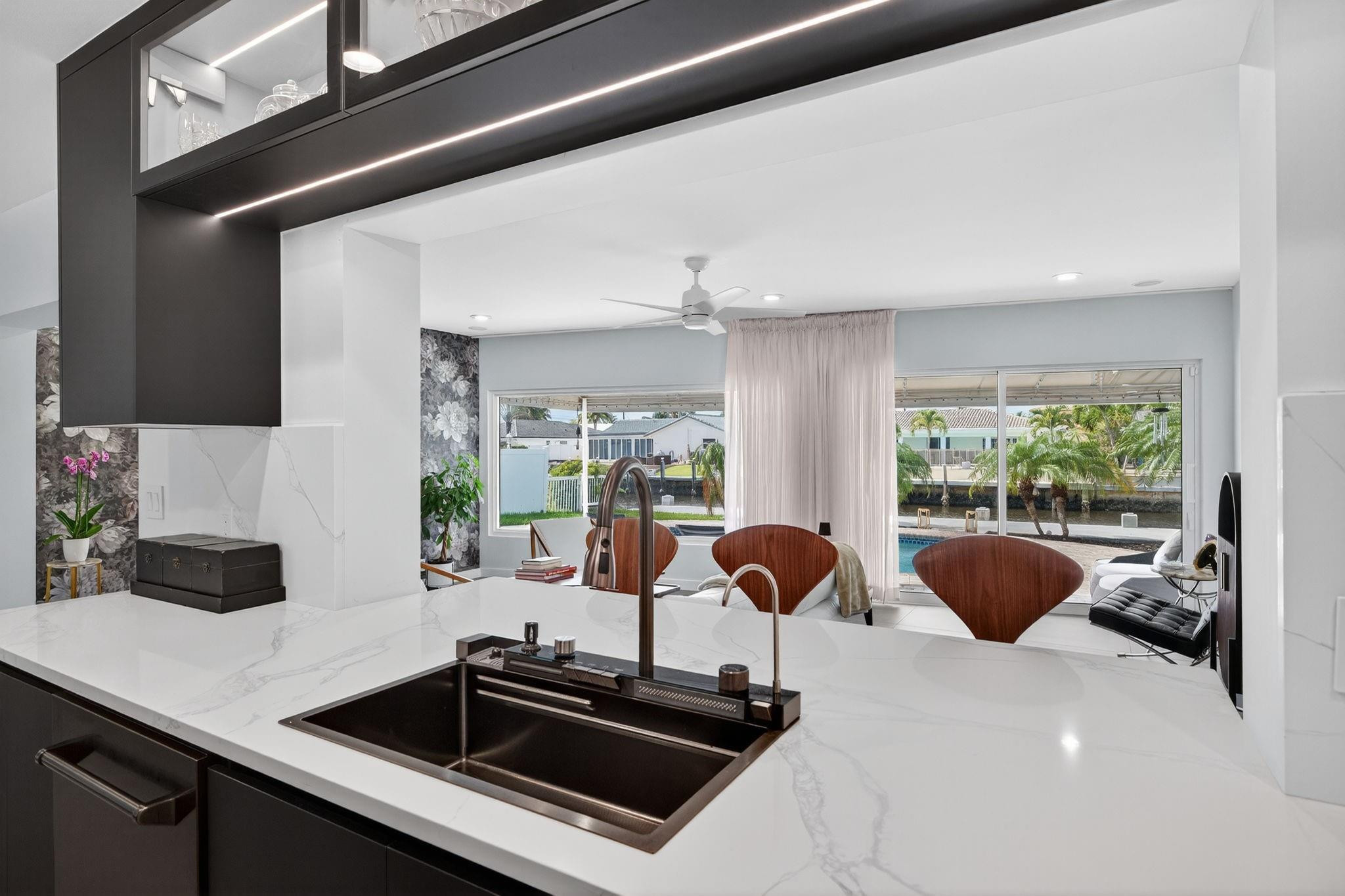 LAKE ESTATES ADD - Residential