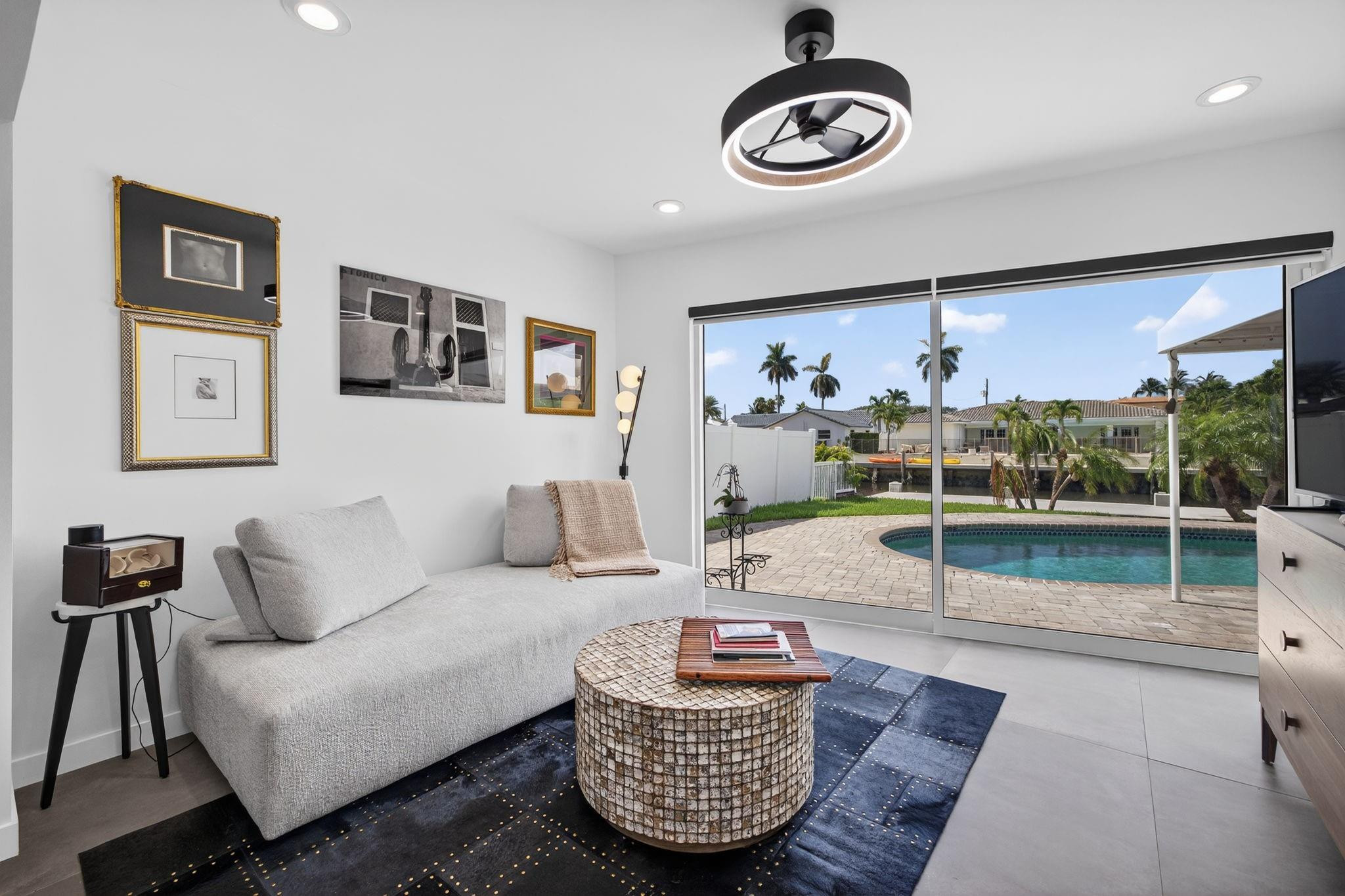 LAKE ESTATES ADD - Residential