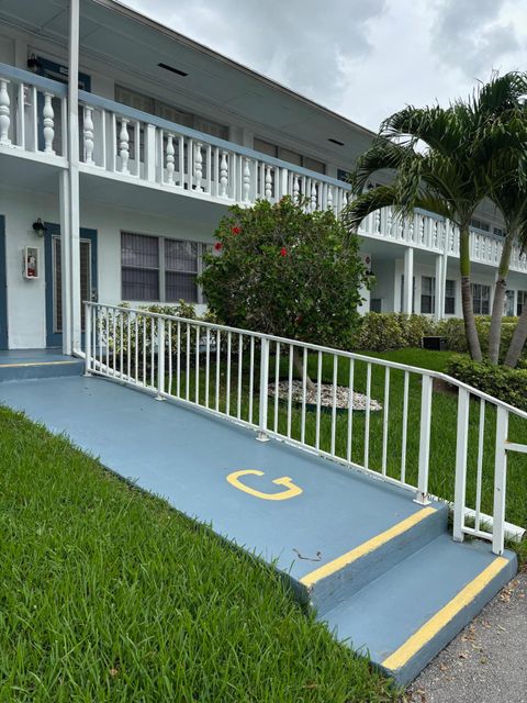 A home in Deerfield Beach