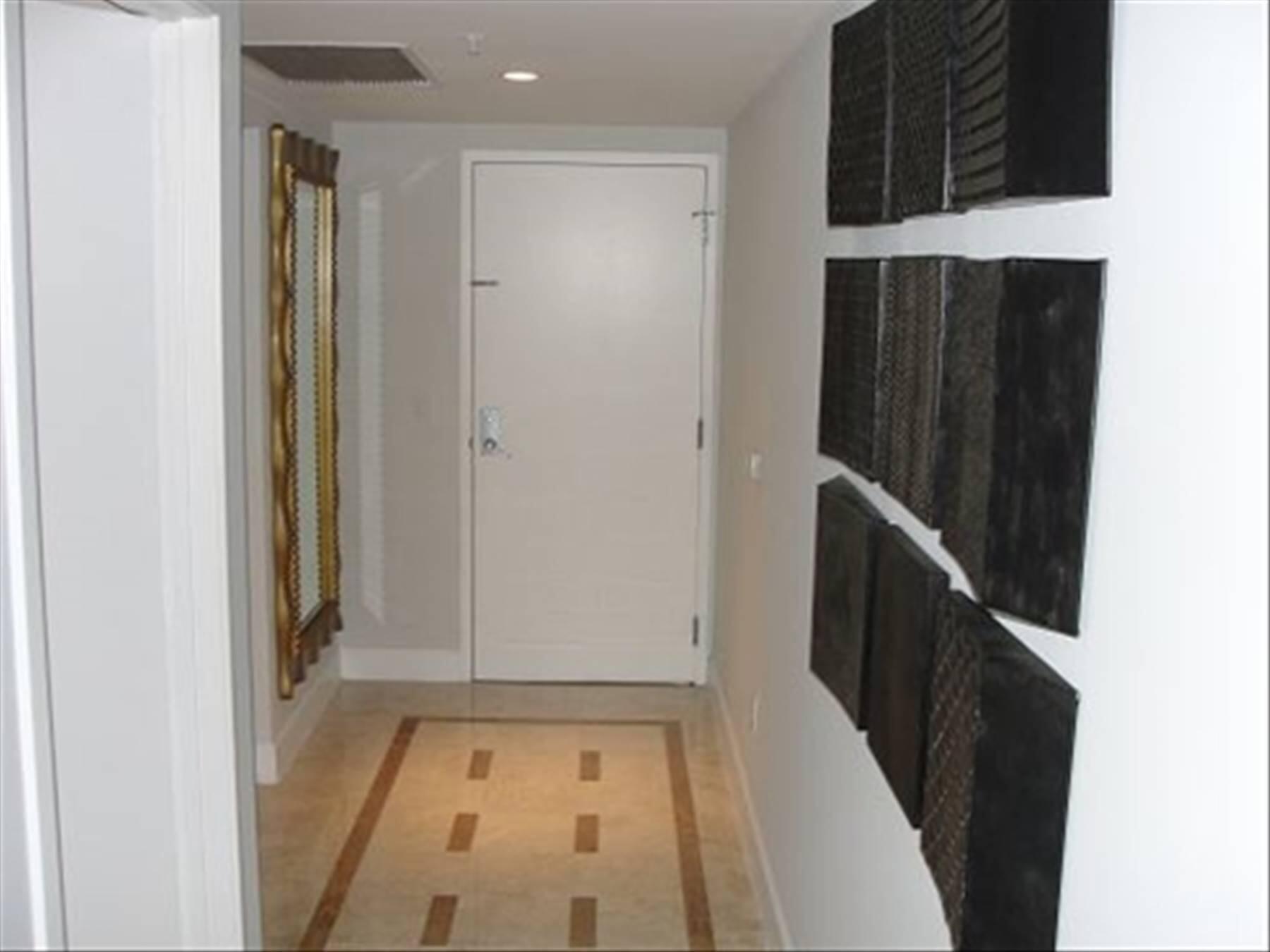 185 SW 7TH Street 1802
