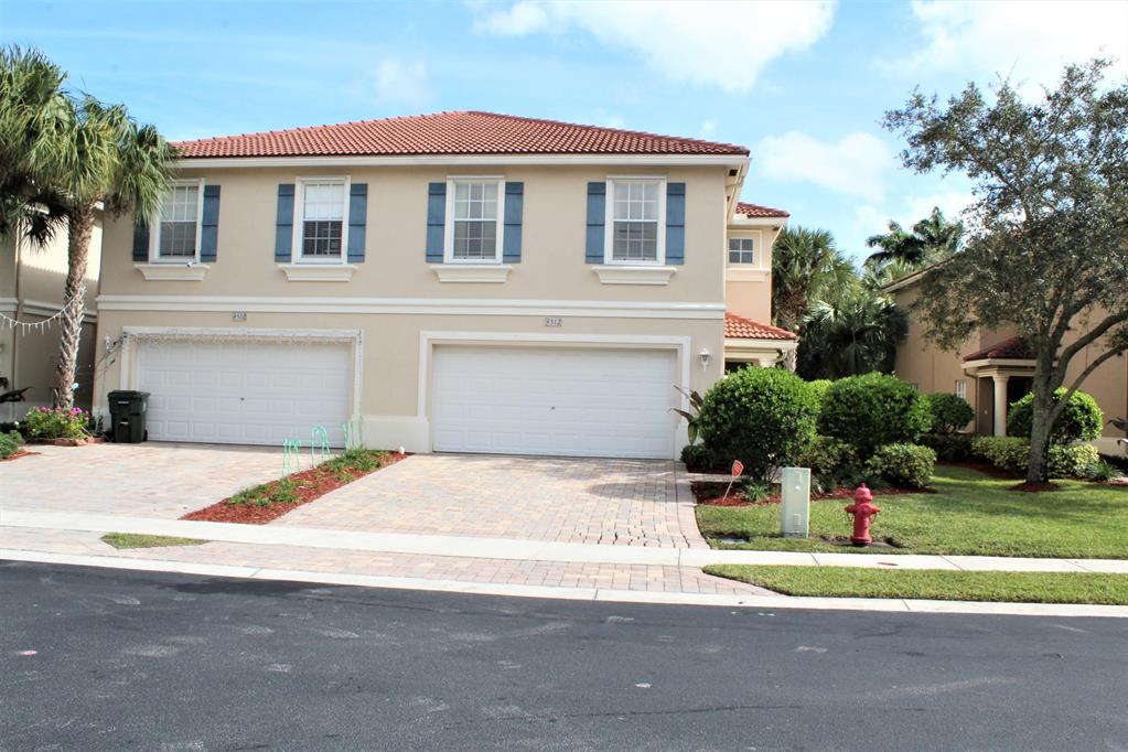 VERONA PALMS - Residential