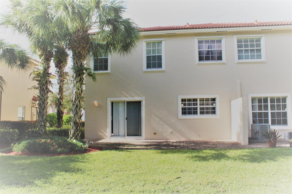 VERONA PALMS - Residential