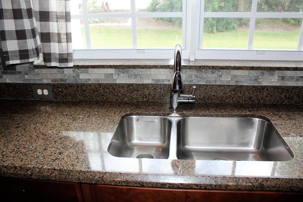 VERONA PALMS - Residential