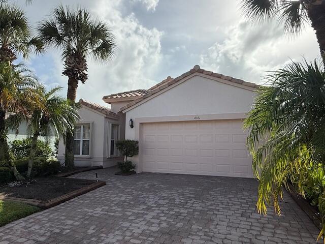 406 NW Breezy Point Loop