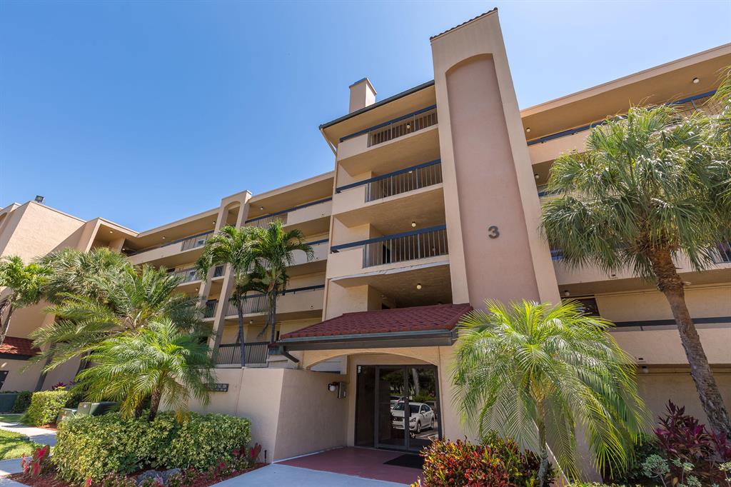 LAVERS DELRAY RACQUET CLUB CONDO - Residential