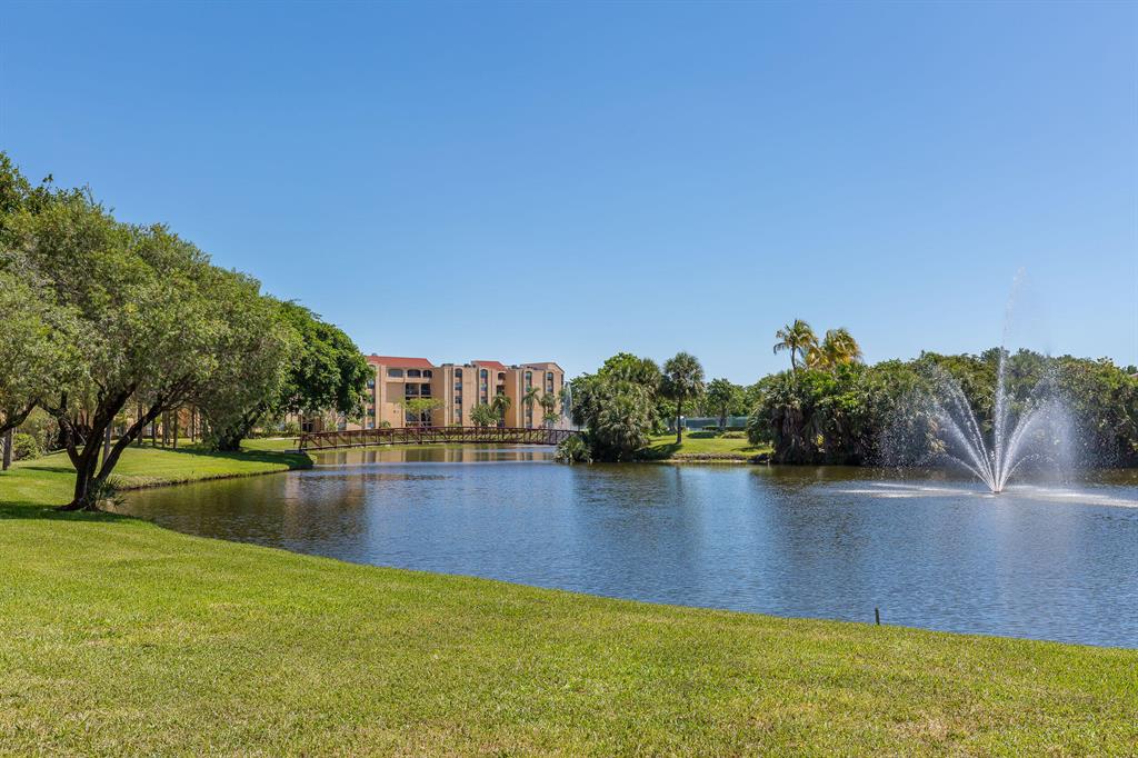 LAVERS DELRAY RACQUET CLUB CONDO - Residential