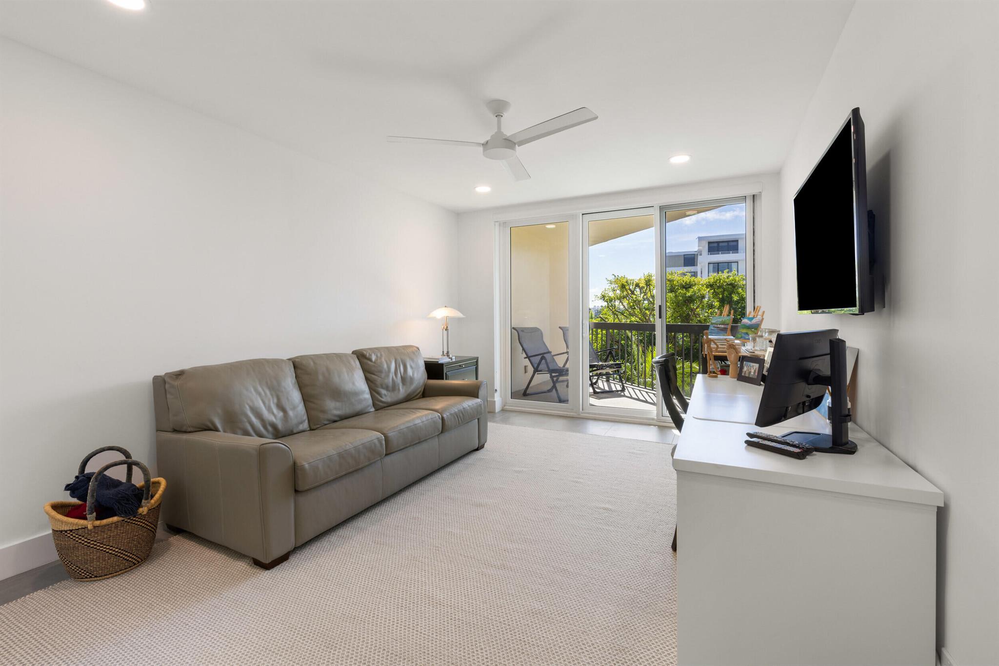 SUTTON PLACE CONDO - Residential