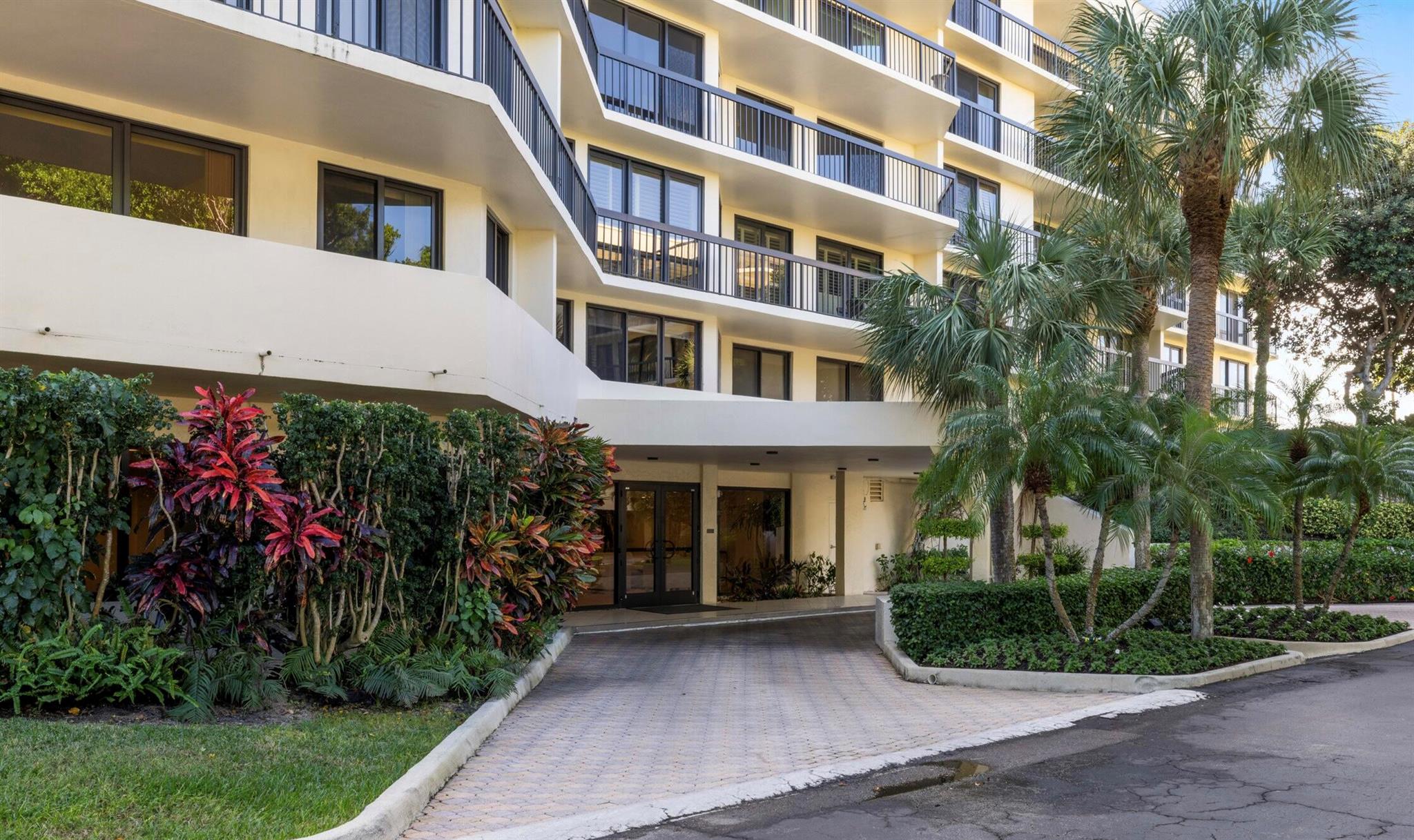 SUTTON PLACE CONDO - Residential