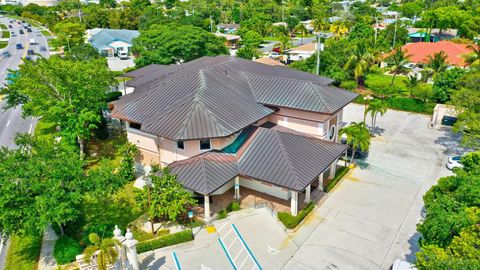 2314 S Seacrest Boulevard Boynton Beach FL 