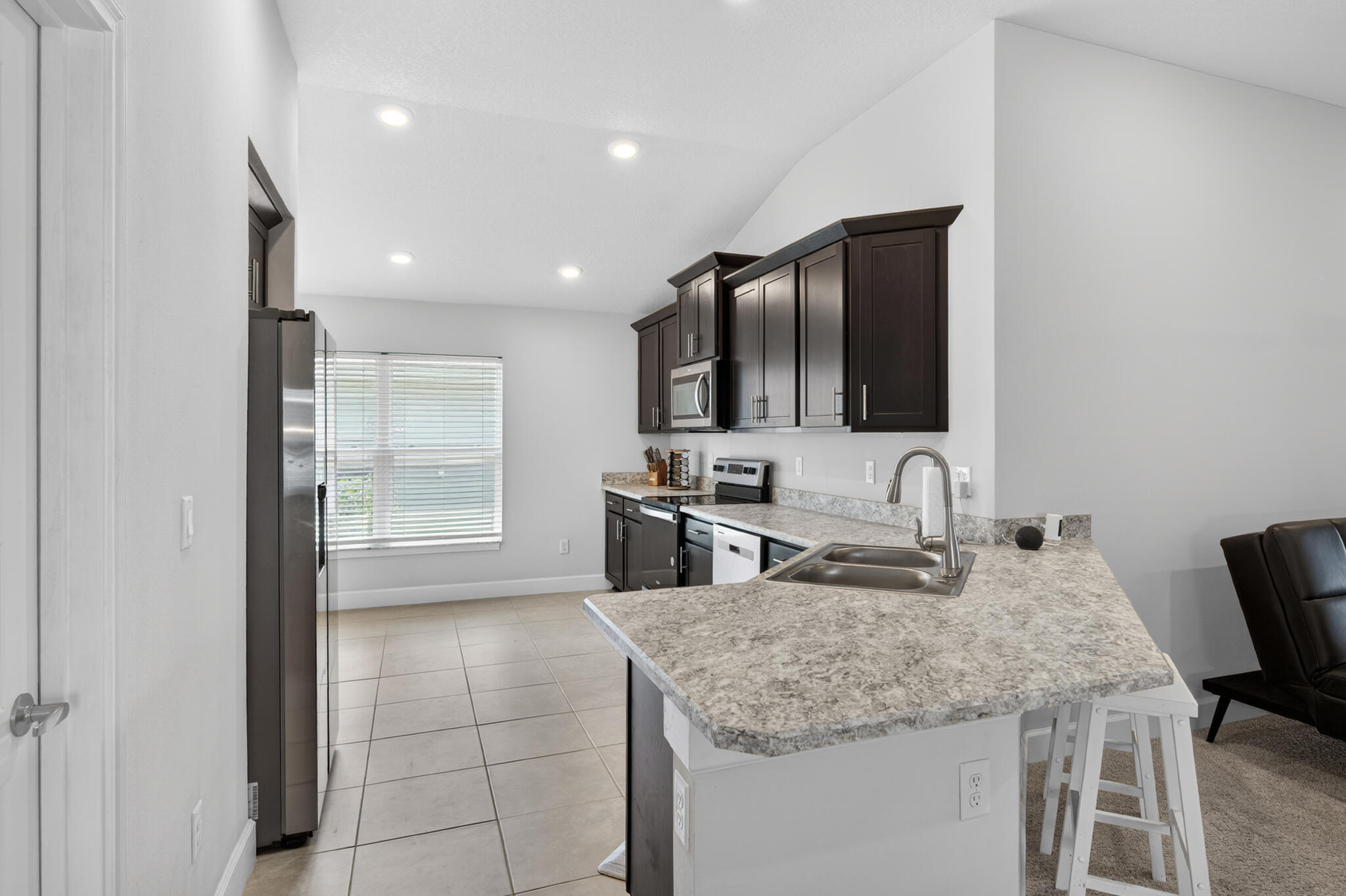 WATERSTONE - Residential