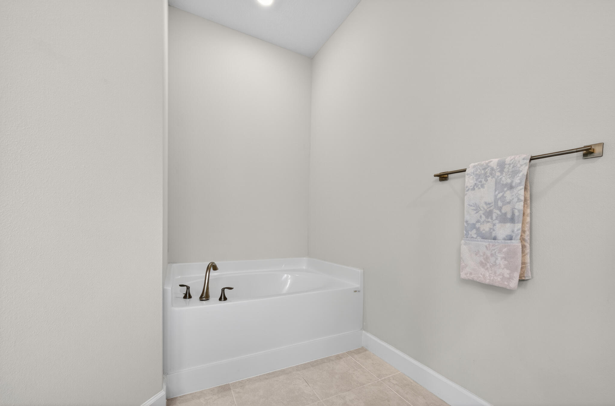 WATERSTONE - Residential