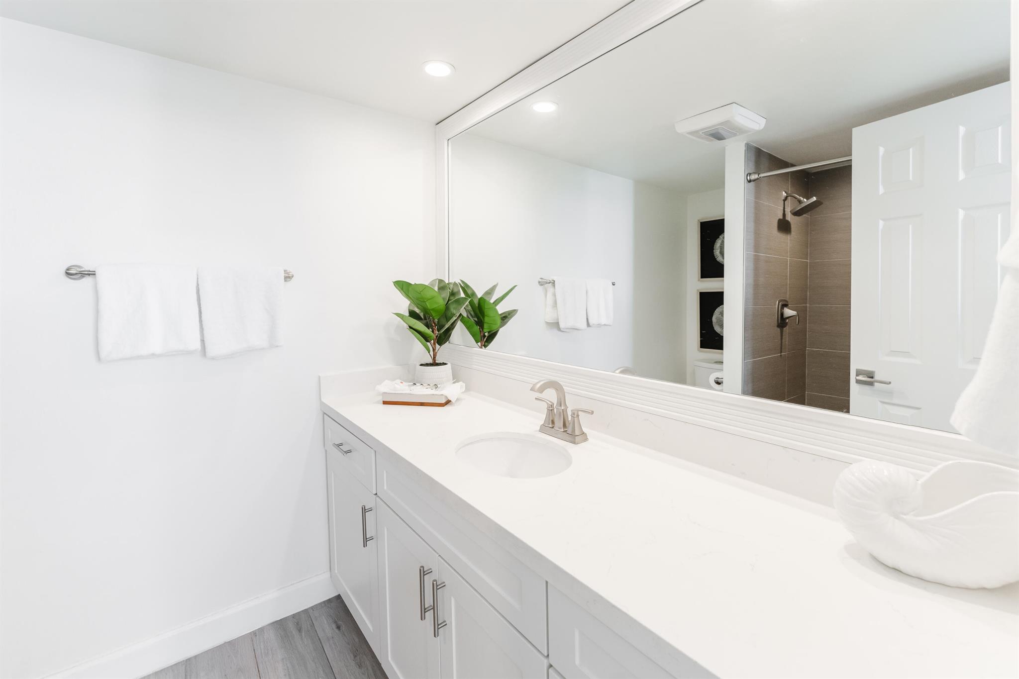 BOCA RATON RIVIERA UNIT D - Residential Lease