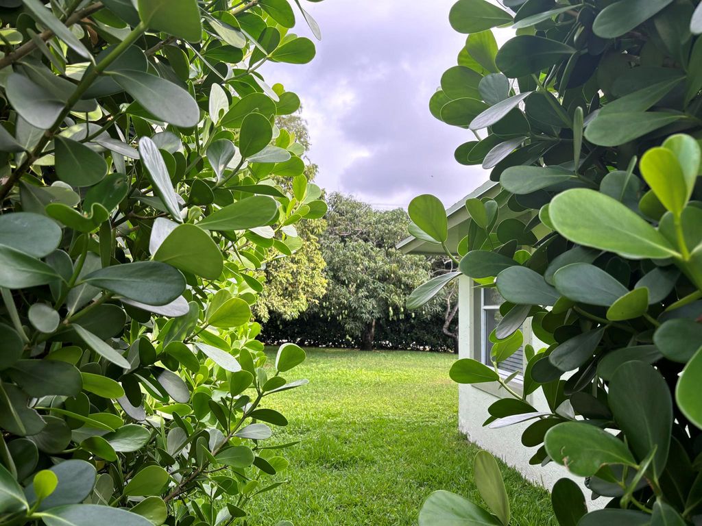 Photo of 1094 Raintree Lane, Wellington, FL 33414 (MLS # R11113177)