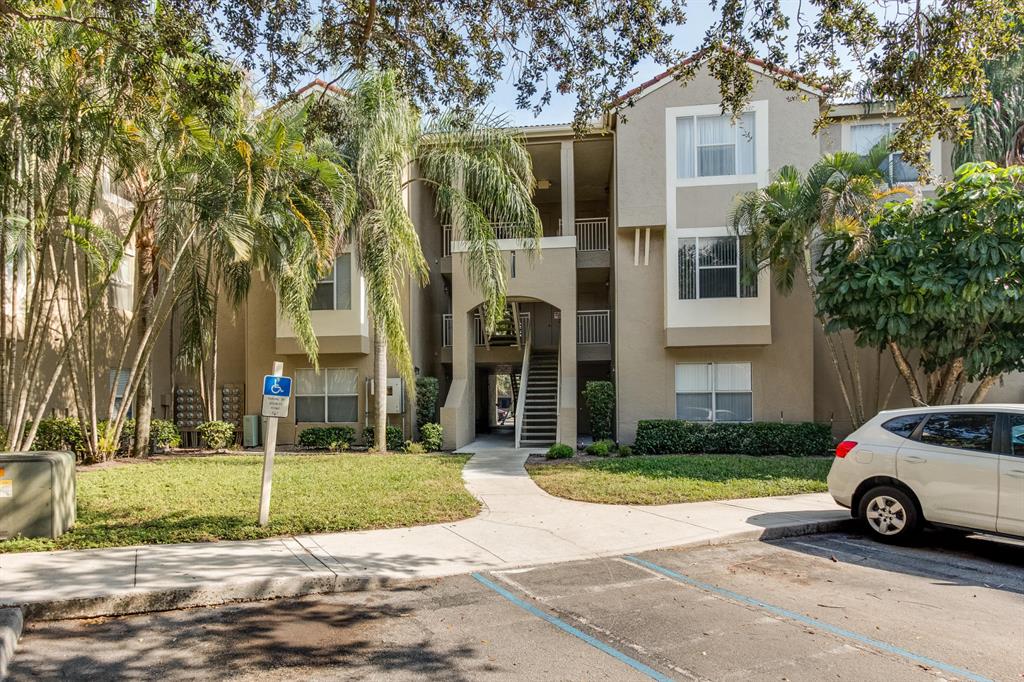 LANDLORD IN THE PROCESS OF PAINTING THE UNIT & WILL REMOVE THE WALLPAPER AT TENANTS REQUEST. BRIGHT & BEAUTIFUL, ELEGANTLY DESIGNED UNIT WITH NICE LAKE VIEW. MARBLE STYLE TILE FLOORS IN LIVING AREAS & BAMBOO FLOORS IN BEDROOMS. OPEN KITCHEN WITH STAINLESS STEEL APPLIANCES. RENOVATED BATHROOMS WITH TILES FROM FLOOR TO CEILING. CUSTOMIZED WALK IN CLOSETS. GATED COMMUNITY. NEWER A/C AND WATER HEATER. CLOSE TO I-95, BEACH, SHOPPING & DOWNTOWN DELRAY BEACH. HOTTEST RENTAL COMMUNITY IN THE AREA.