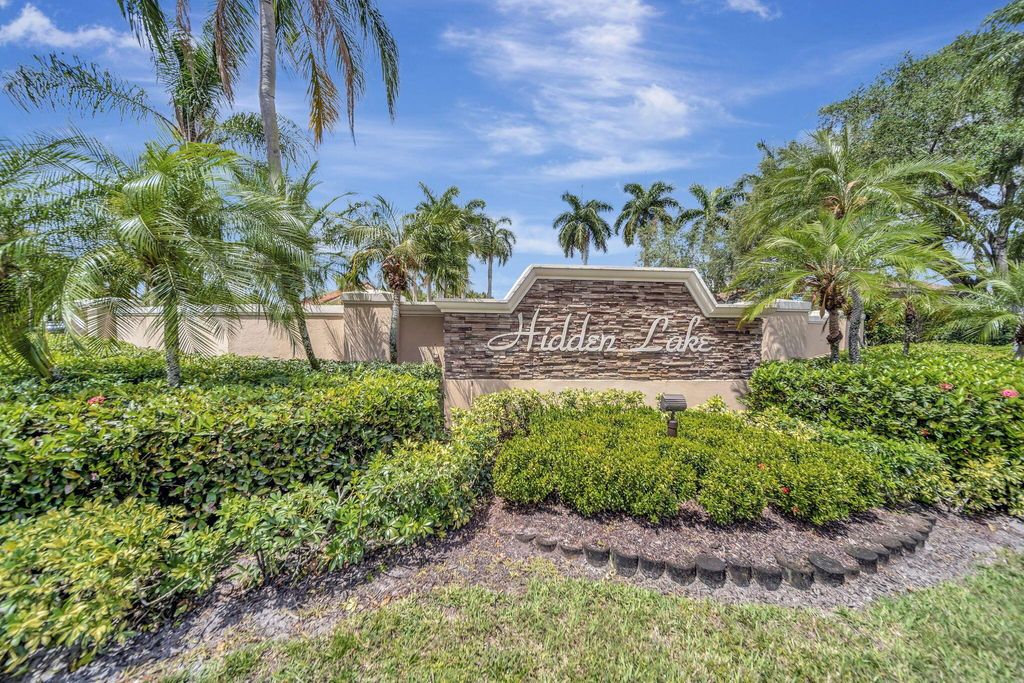 Photo of 10572 Lake Jasmine Drive, Boca Raton, FL 33498 (MLS # R11087909)