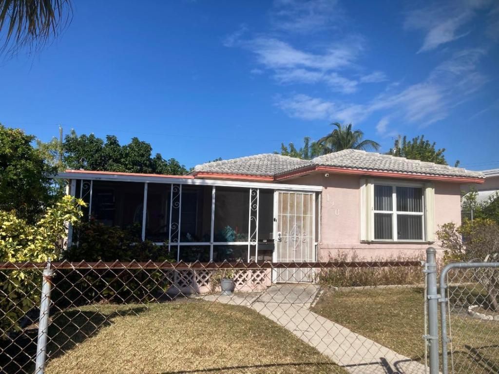 Photo of 120 W 22nd Street, Riviera Beach, FL 33404 (MLS # R11151914)