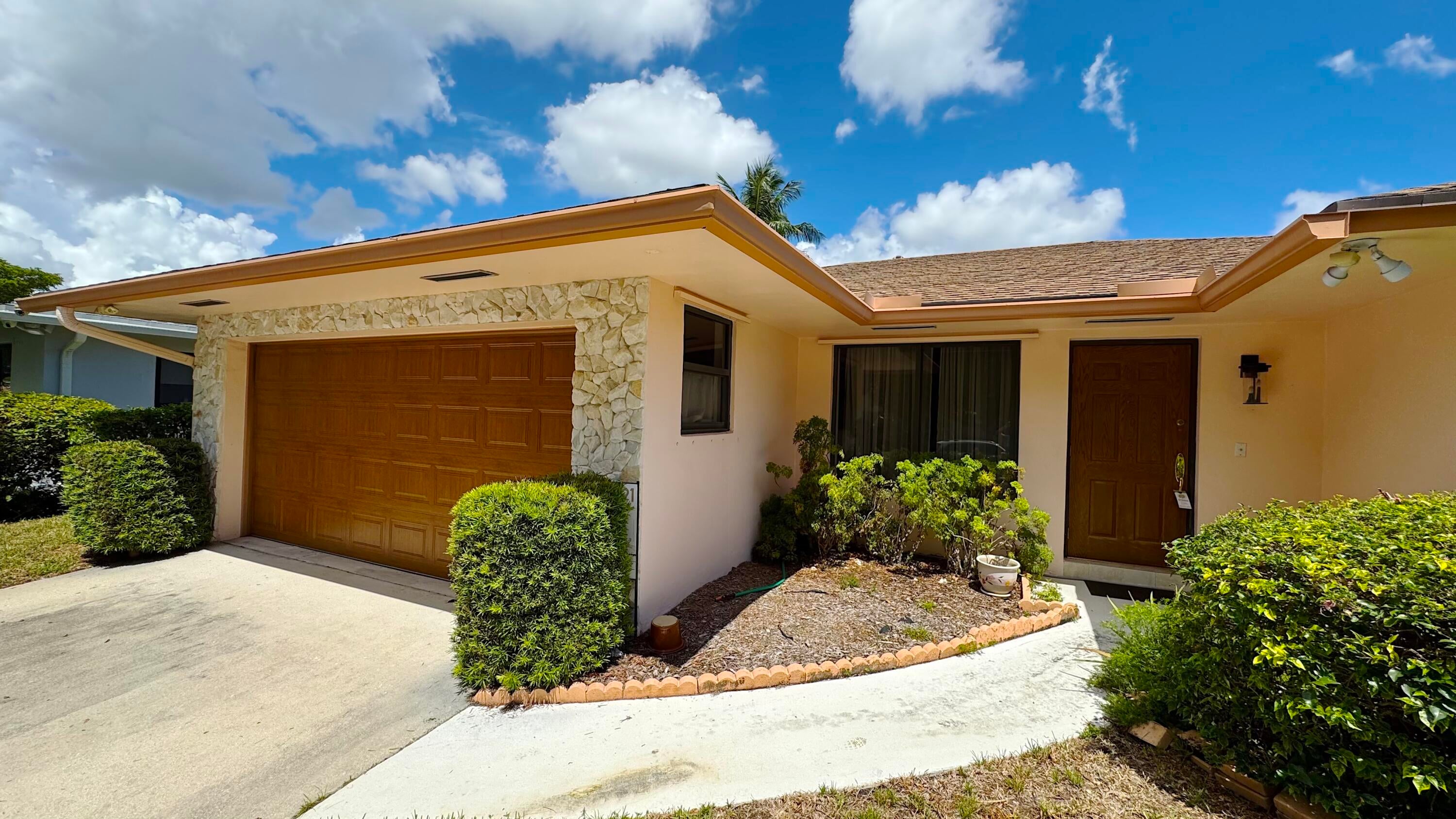 309 SE 4TH Street