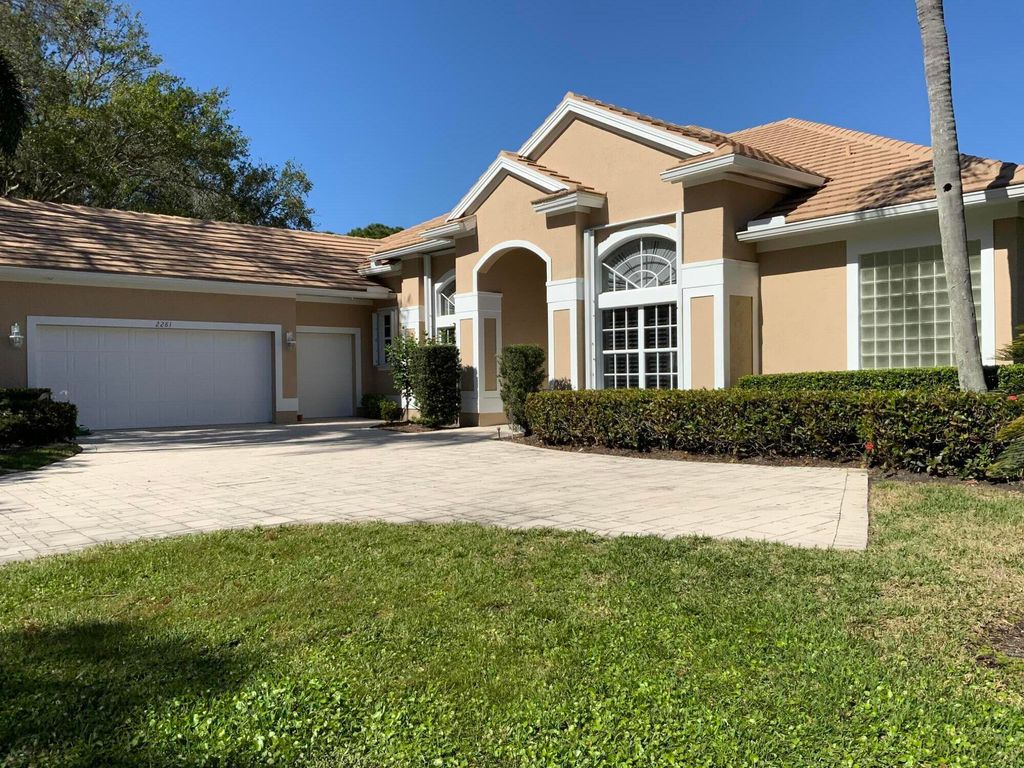 Photo of 2281 SW Oakhill Way, Palm City, FL 34990 (MLS # R10962469)
