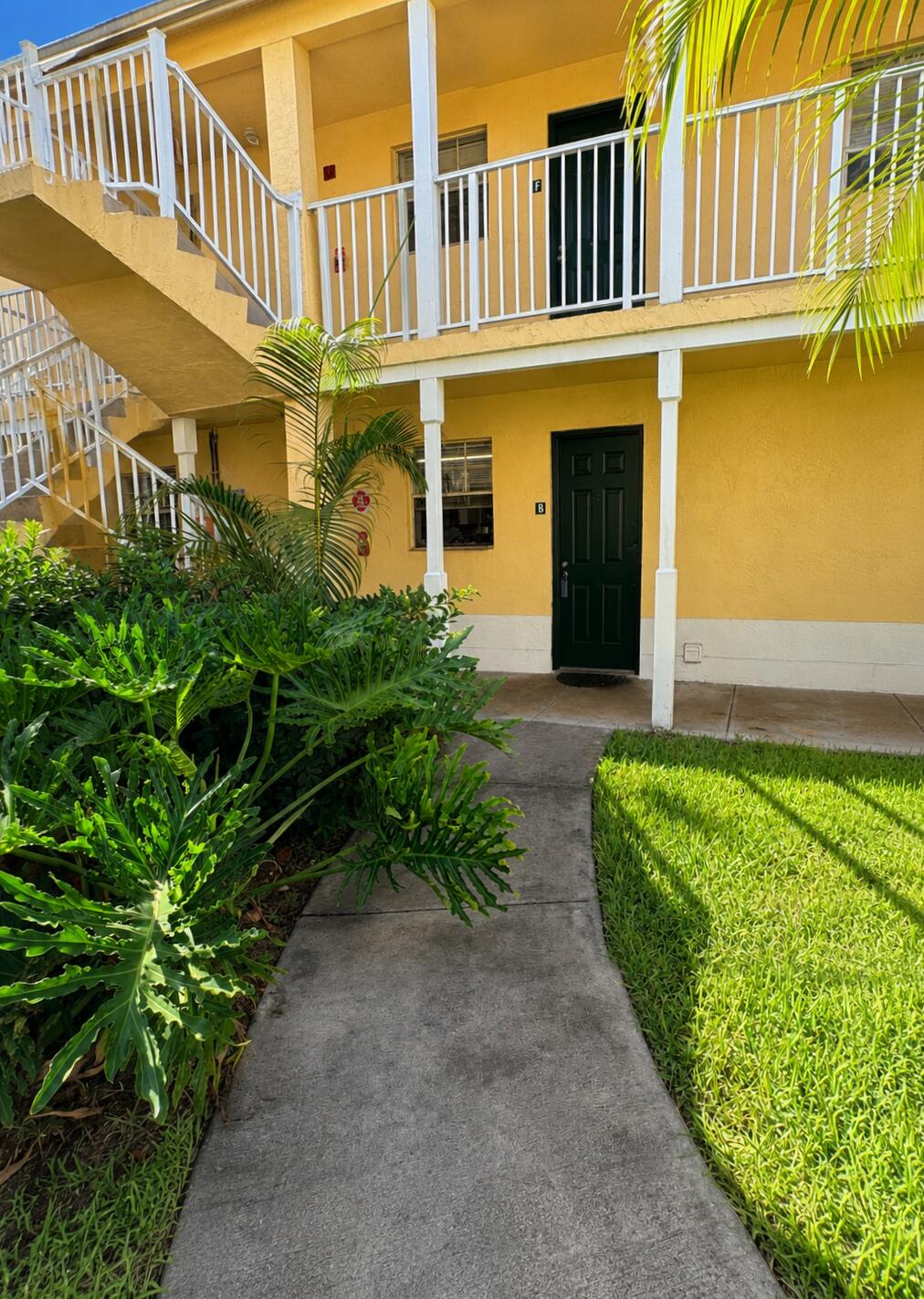 Photo 1 of 17 — 6323 La Costa Drive B, Boca Raton, FL 33433