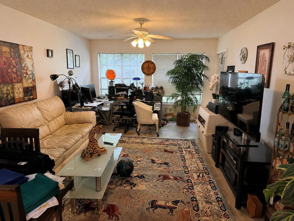 Photo of 6323 La Costa Drive #B, Boca Raton, FL 33433 (MLS # B26052361)