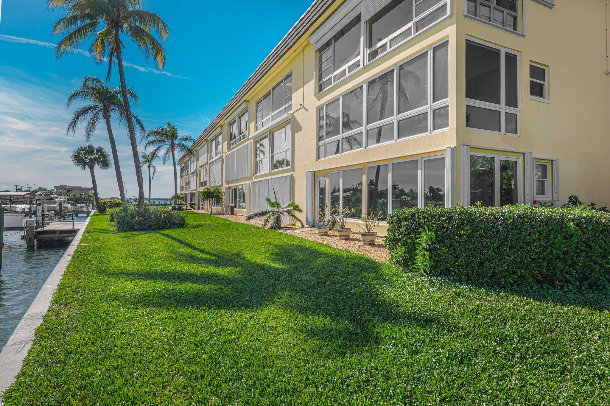 Fort Pierce, Florida 34949, United States, 1 Bedroom Bedrooms, ,2 BathroomsBathrooms,Residential,Active,209547