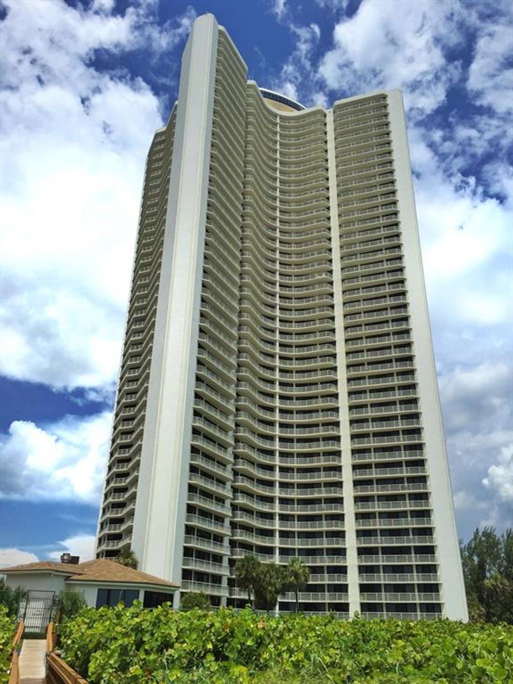 Photo of 3000 N Ocean Drive #25g, Singer Island, FL 33404 (MLS # R10710629)
