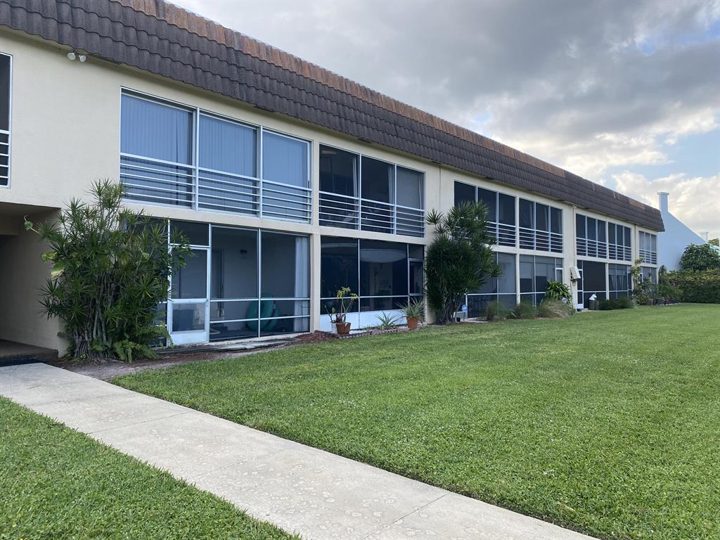 1/1 fully FURNISHED apartment with designer, show room details and breathtaking waterfront Earman River views located in the gem River Key community! Move in ready! Must see!! Desired Northlake location near shopping, restaurants, highways, waterways and beaches. Fiberoptic TV and Internet, Pool, Laundry Room, Storage, Parking Space and Common Elements included in monthly rent. Boat slip additional $150 per month.