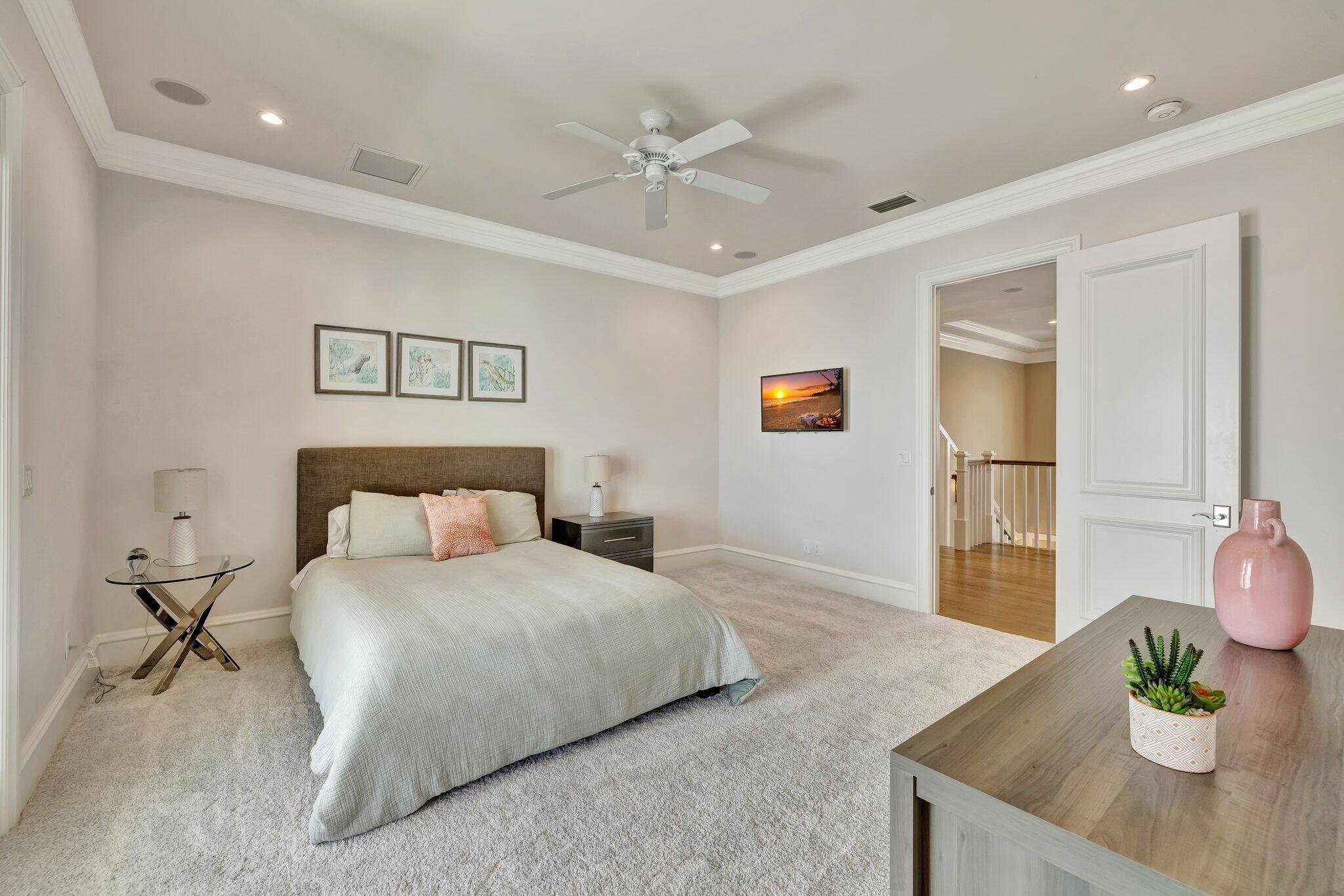 DIAMOND SANDS - Residential