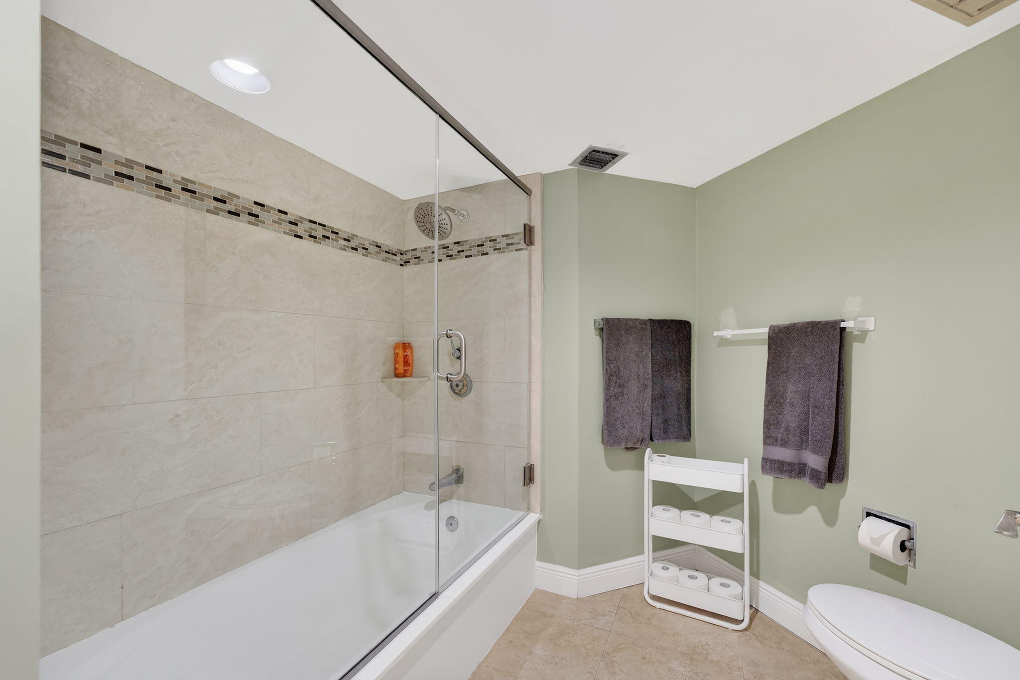 DUNE DECK OF THE PALM BEACHES CONDO - Residential Lease