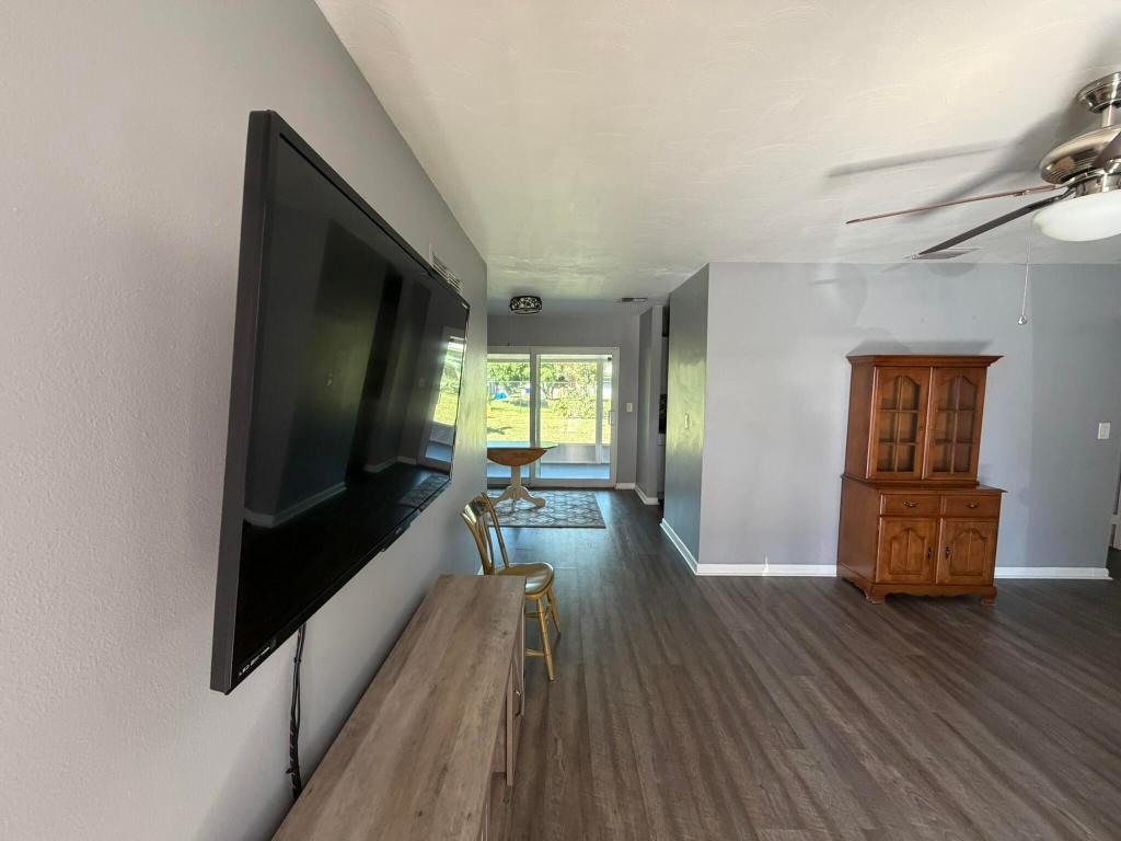 2399 SE Madison Street