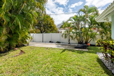 Tiny photo for 5930 NE 21st Lane, Fort Lauderdale, FL 33308 (MLS # B26013793)