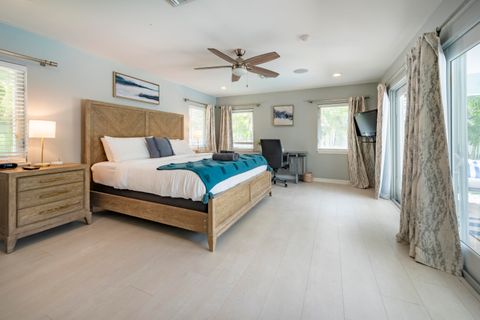 Tiny photo for 5930 NE 21st Lane, Fort Lauderdale, FL 33308 (MLS # B26013793)