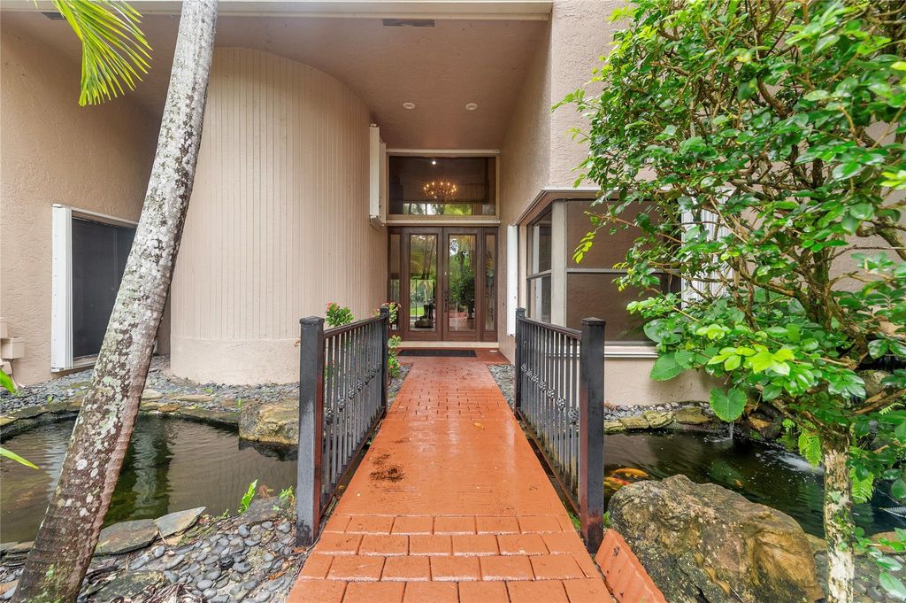 Photo of 10111 Vestal Ct, Coral Springs, FL 33071 (MLS # F10527286)